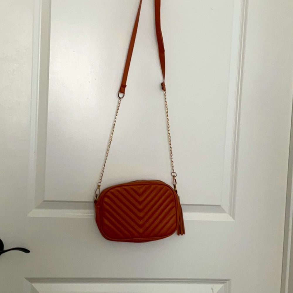 Cross body purse.